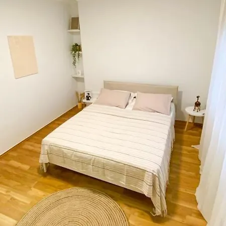 Boho Style In Center Of Appartamento Tirana